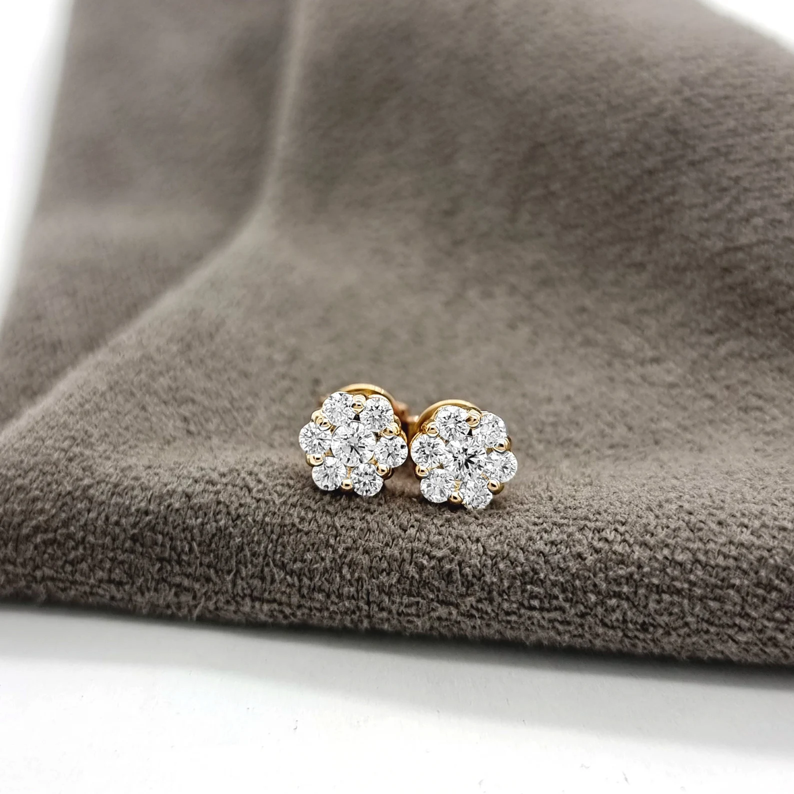 earring - Image 2