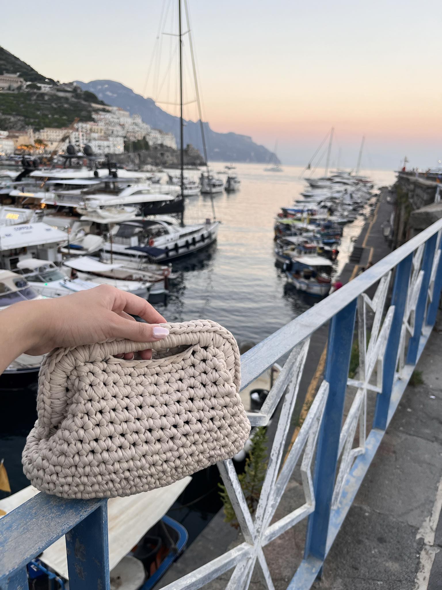 Crochet clutch bag - Image 2